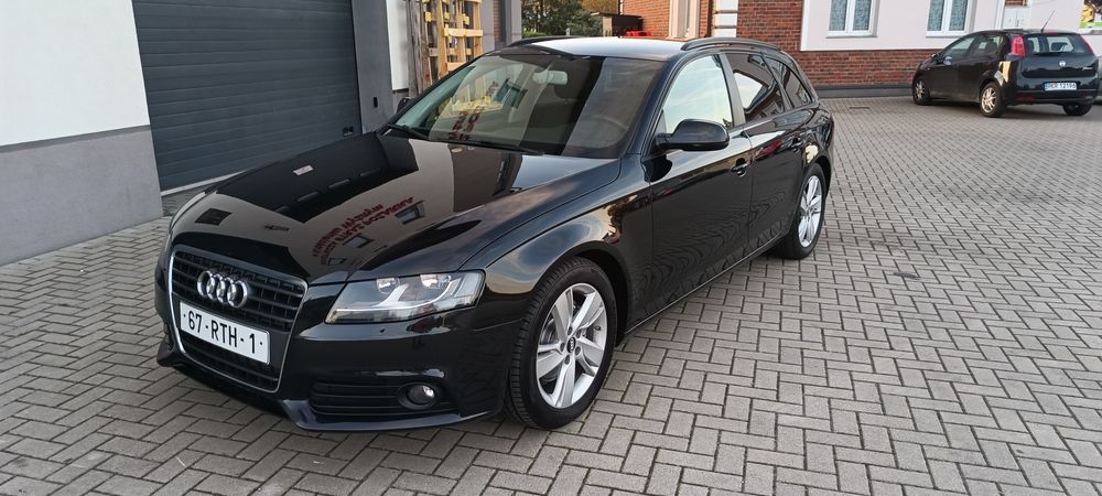 Sprzedam bardzo ładne Audi A4 B8 2011 r 2.0 TDI sprowadzone z Holandii
