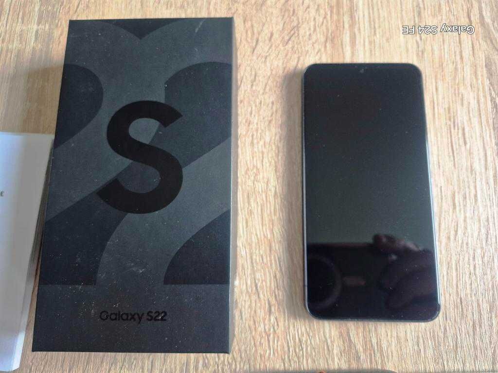 Samsung S22 5G 8GB RAM/128GB DUAL dodatki Super stan Okazja SM901B/DS