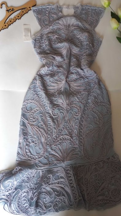 Вечірня мереживна сукня 46 розмір міді нова