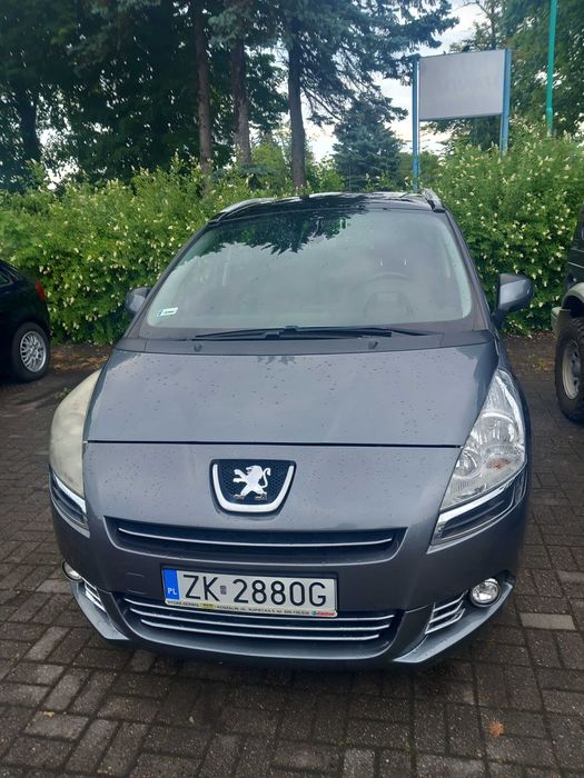 PEUGEOT 5008 2.0 HDi 7-osobowy