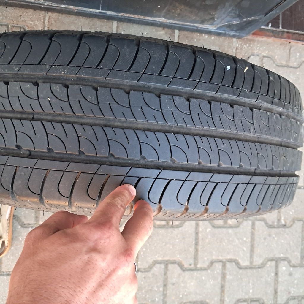 Opony 215/65R16C Goodyear Efficient Grip Cargo