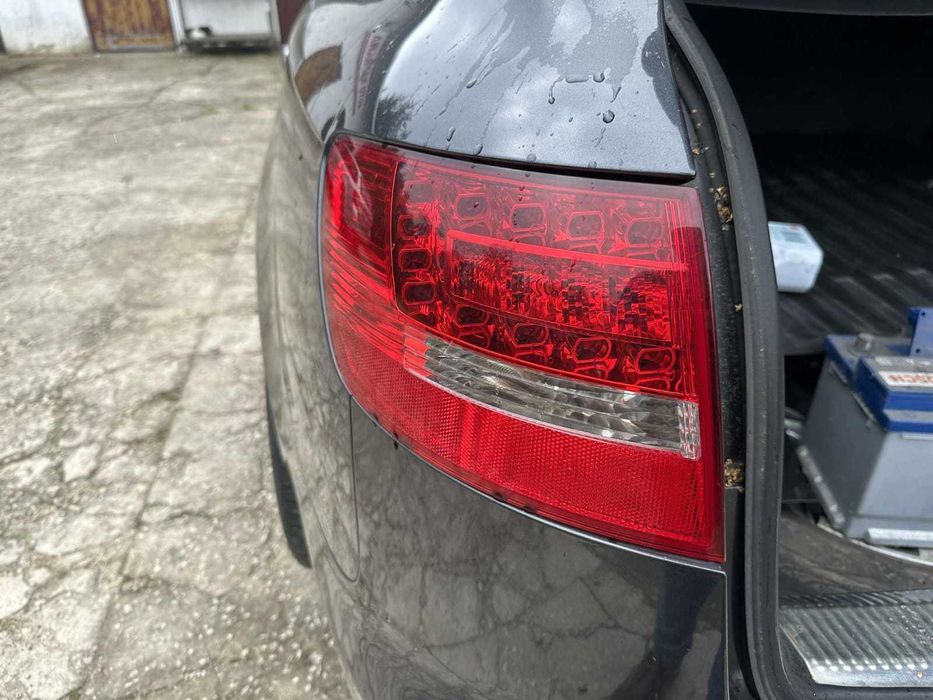 Lampa led lewa w błotnik audi a6 c6 lift kombi
