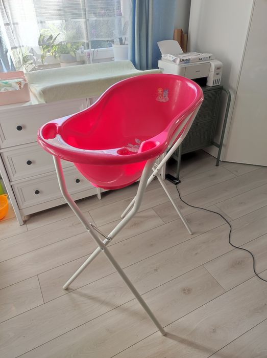 Wanienka Tega Baby na stelażu