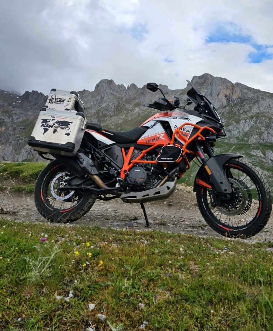 KTM 1290 super adventure R (full extras)
