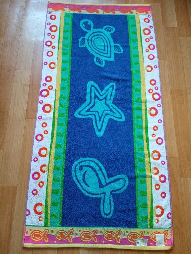 Великий пляжний або банний рушник