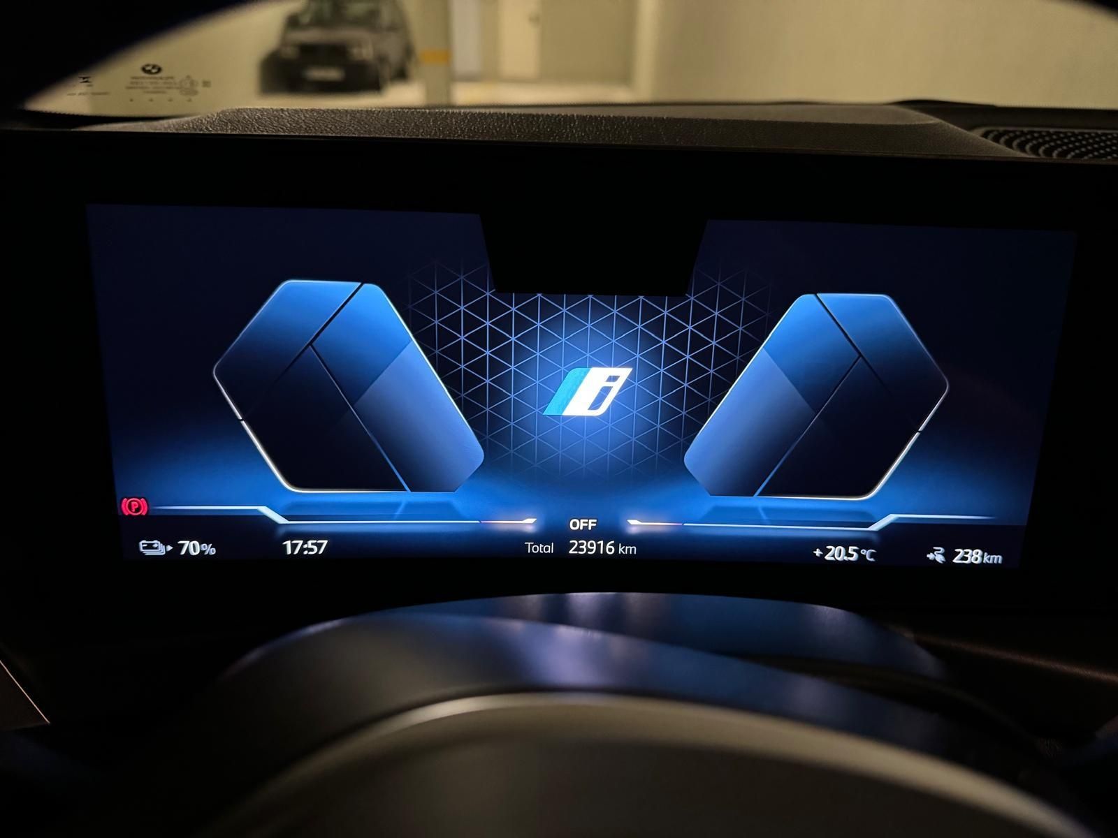 Vendo BMW i4 100% elétrico — conforto, potência e tecnologia de ponta