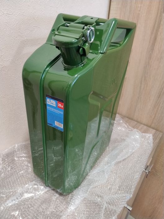 Продам канистру металлическую