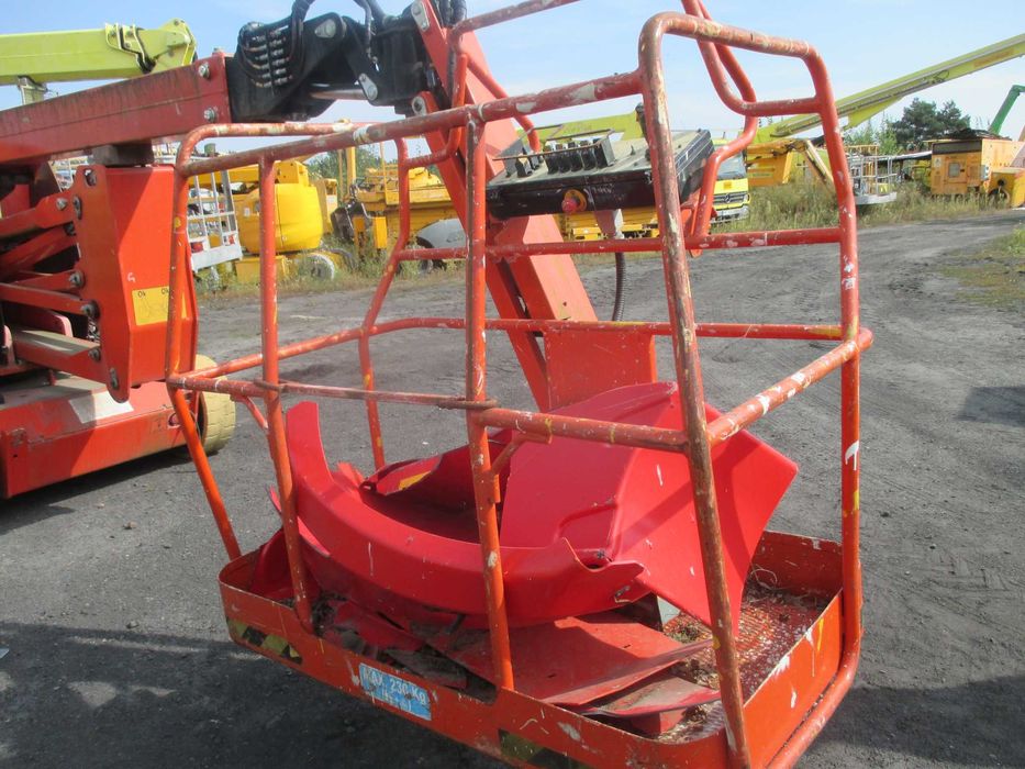 Podnośnik koszowy Airo A15 JE uszkodzony