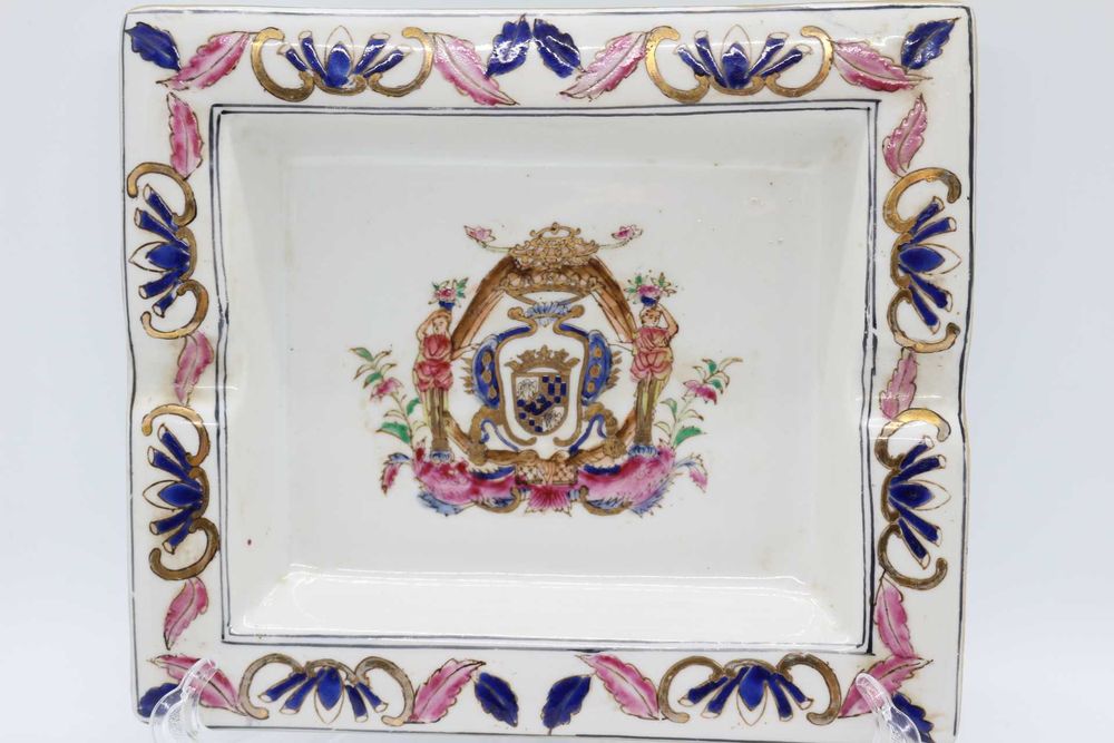 Cinzeiro porcelana chinesa com brasão de Armas Mello e Castro XX