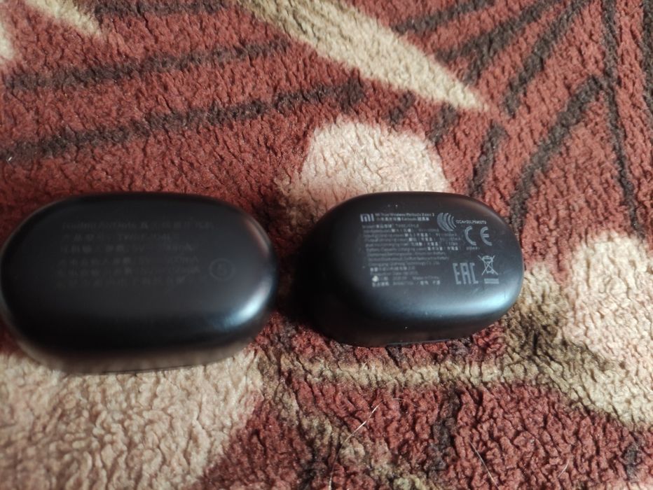 Навушники Xiaomi б-у робочі.