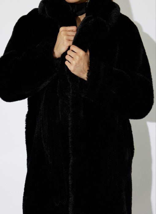 Шуба от бренда Coton