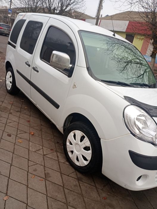 Рено Кенго2 2008г
