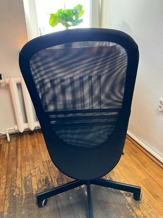 FLINTAN ikea
Krzesło biurowe kolor czarny