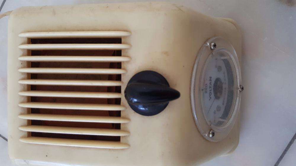 Regulador de tensão 0 a 230V AC (vintage)