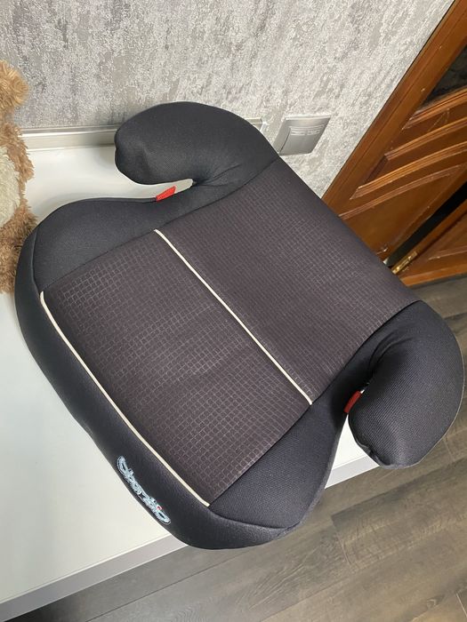 Бустер для авто Bambi