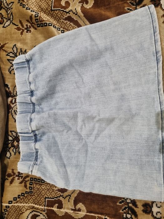 Продам  спідниці для дівчинки