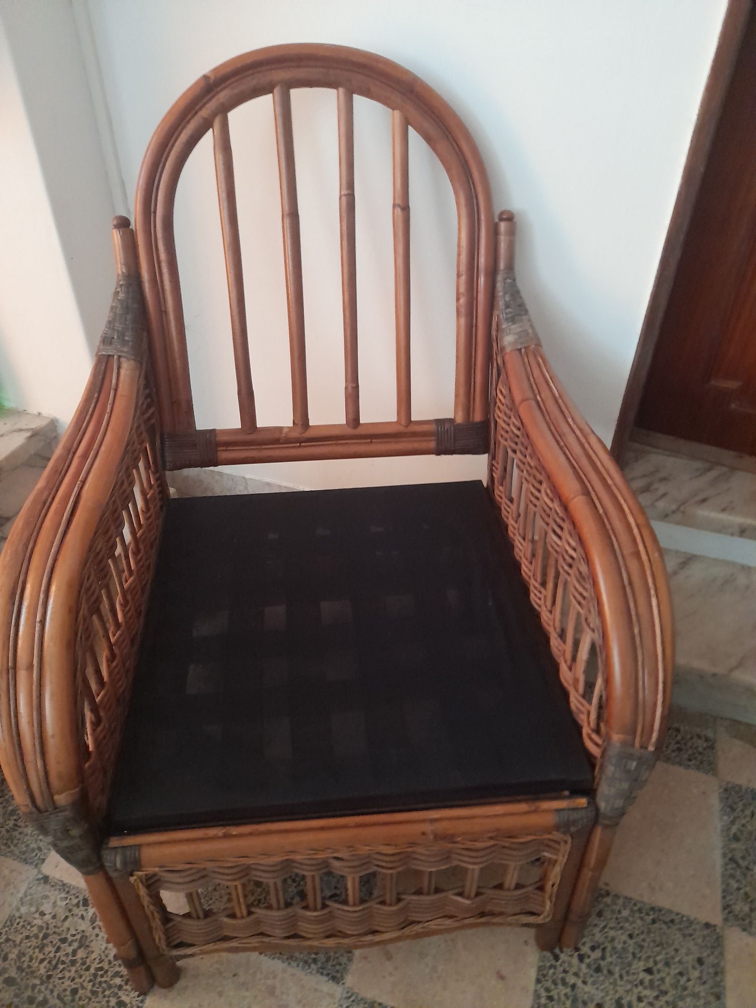 Conjunto de sofás/mesa em bambú