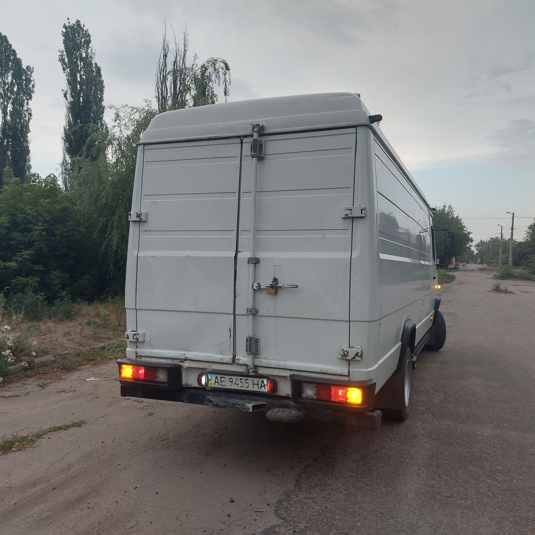 Продам Мерседес Варіо 814D