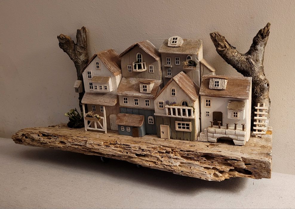 Wieszak na klucze domki