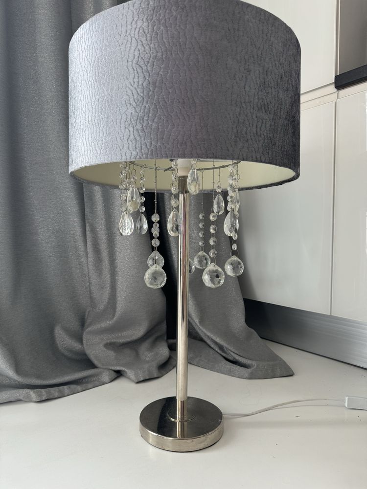 Lampa velvet wysoka stojąca