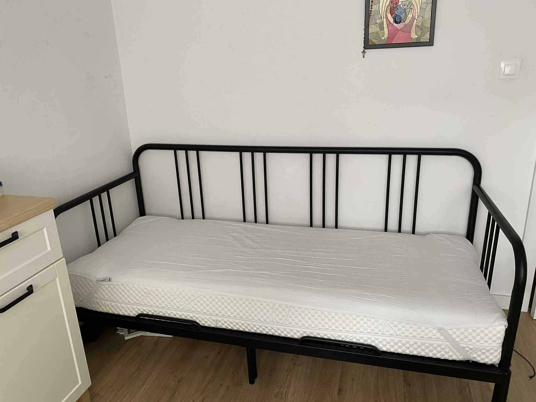 Łóżko IKEA, materac Koło