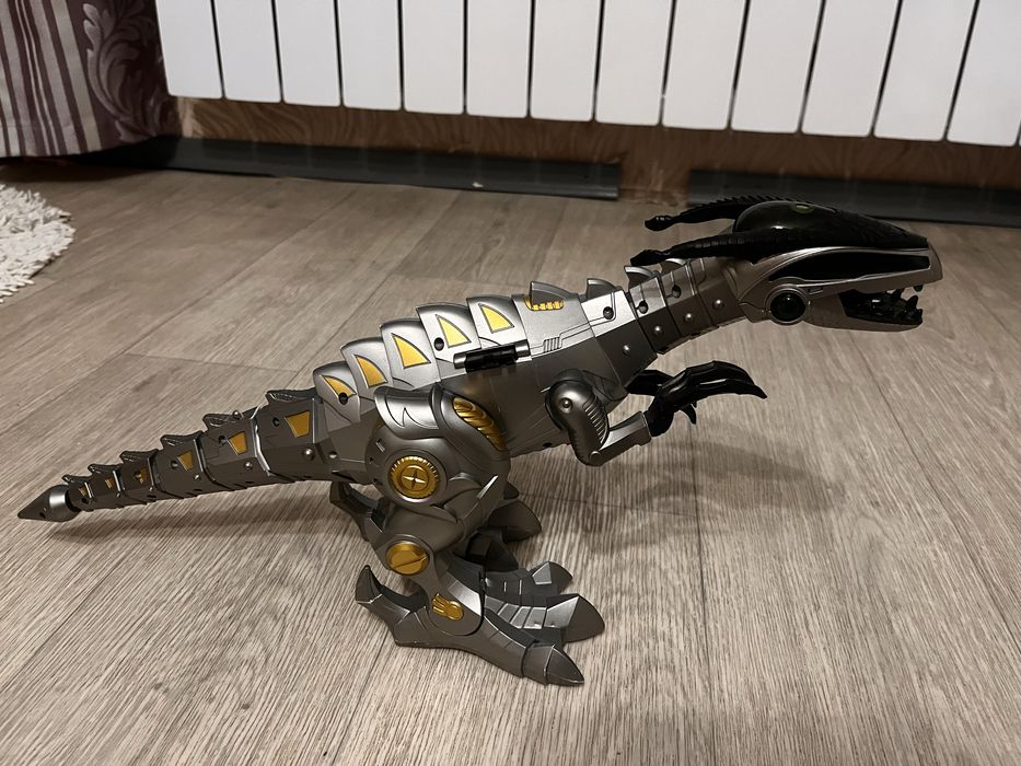 Динозавр со спецэффектами