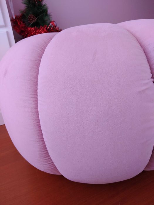 Puff em tecido aveludado
