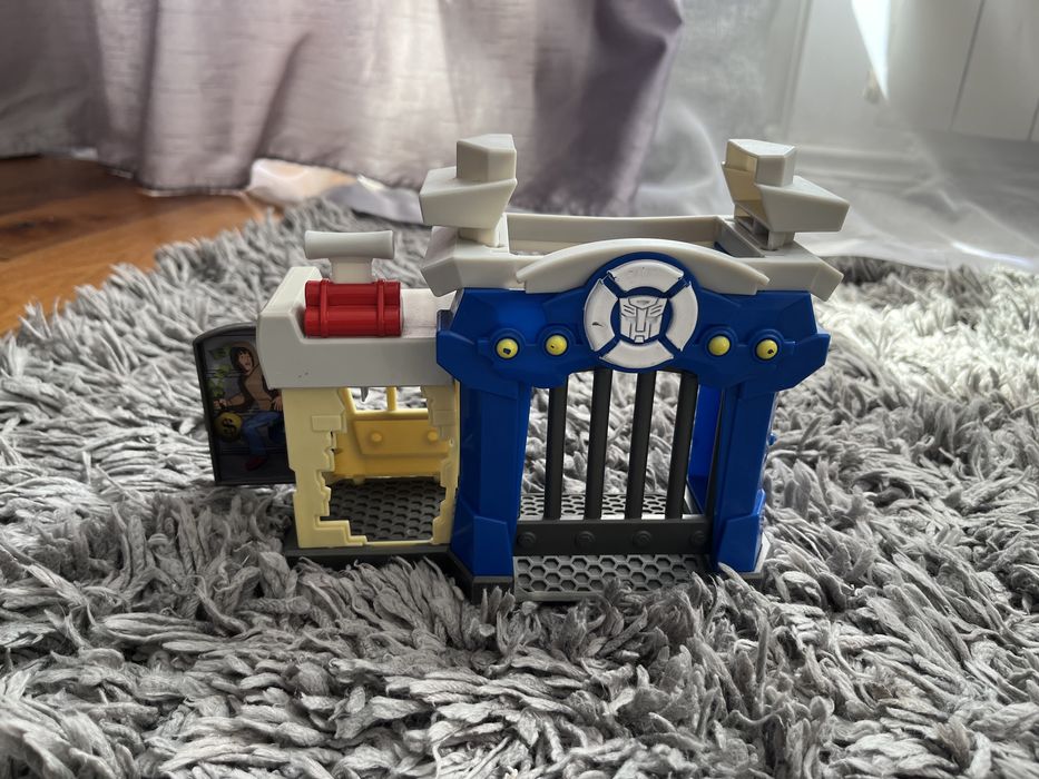 Rescue bots transformers remiza strażacka i komisariat