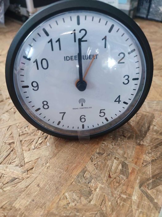 Zegar budzik IdeenWelt czarny 11cm