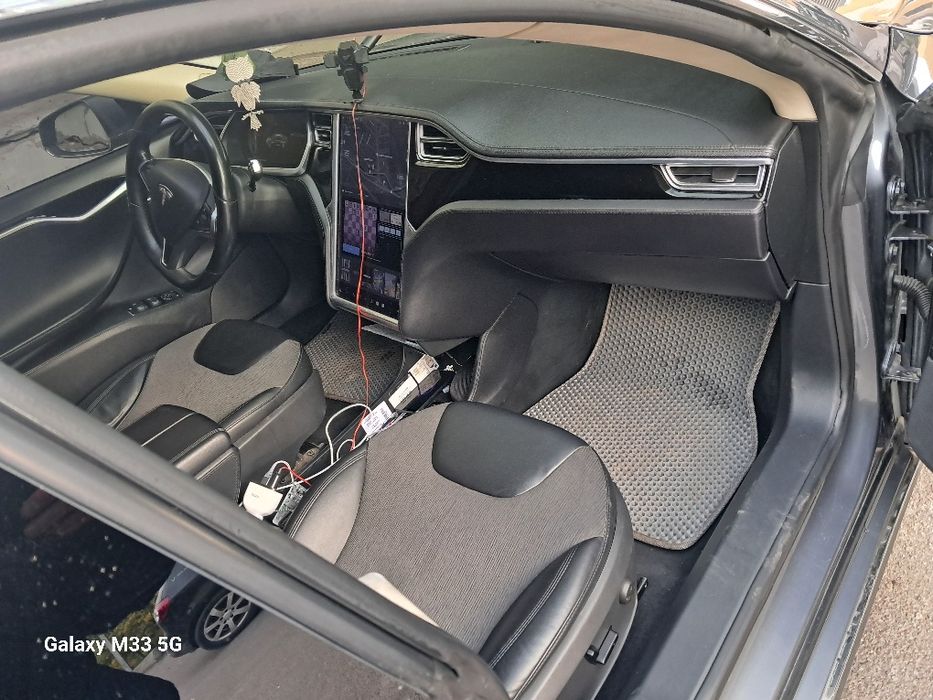 Tesla S , простая продажа , обмен
