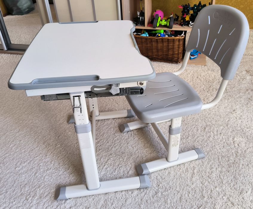 Дитяча парта та стілець  Cubby