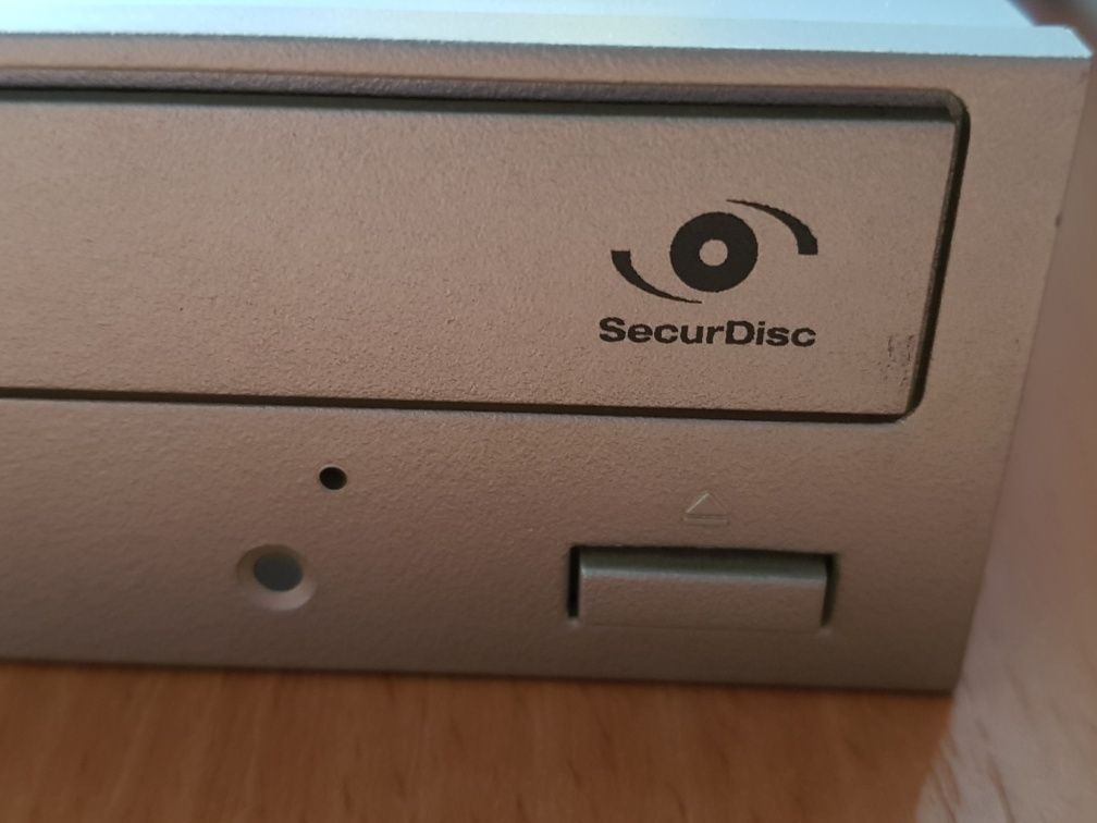 Оптический привод DVD-RW LG GH22NS40
