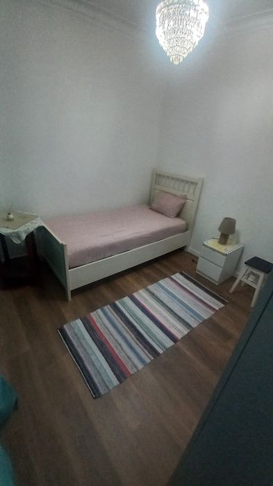 Quarto para Solteiro (a).