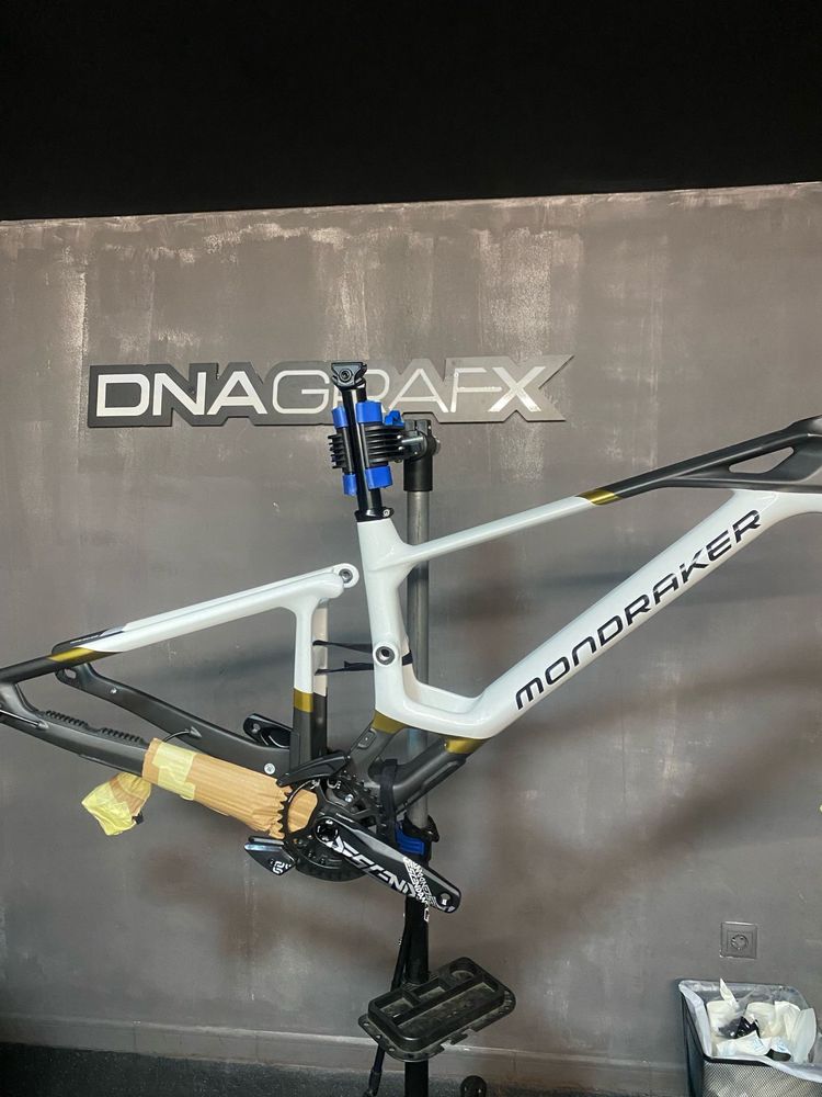 Mondraker Summum Carbon M
