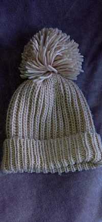 Стильна зимова шапка