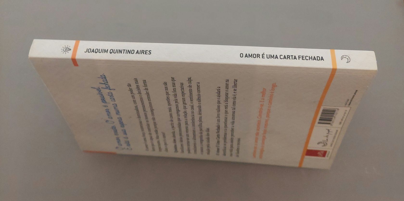O amor é uma carta fechada.