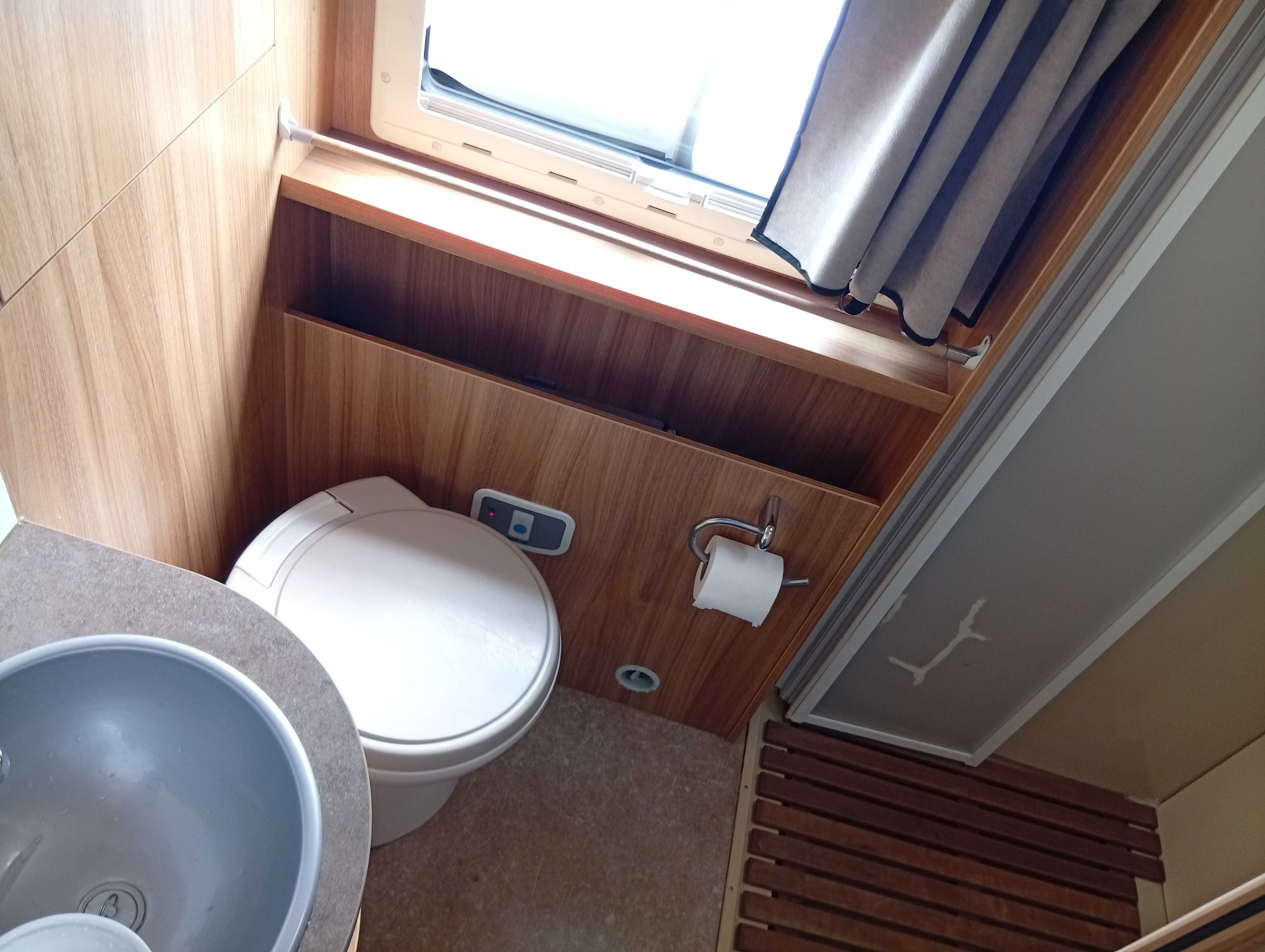 Autocaravana chausson 2013 MT nova