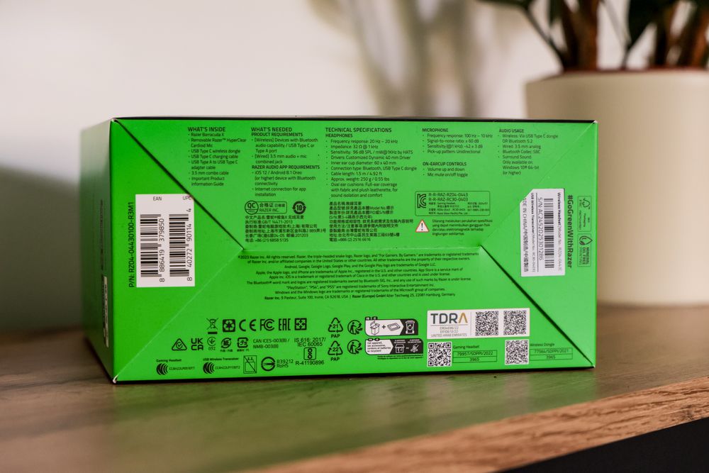 NOWE, nieużywane słuchawki Razer Barracuda X (model 2022).