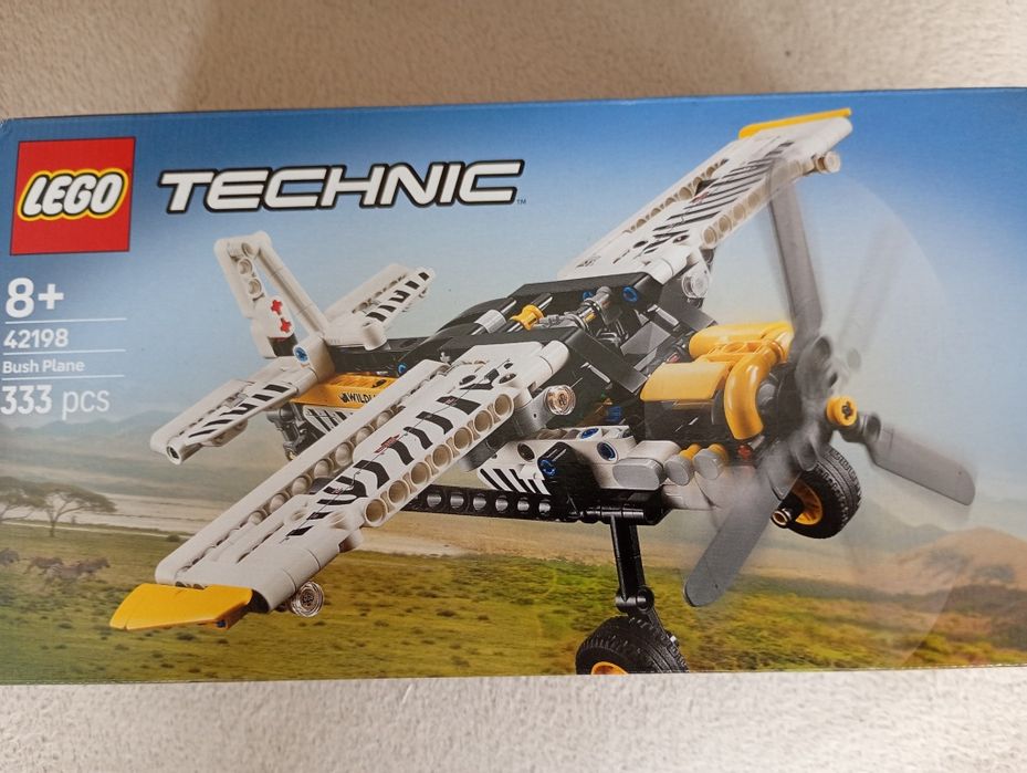 LEGO technic samolot 42198