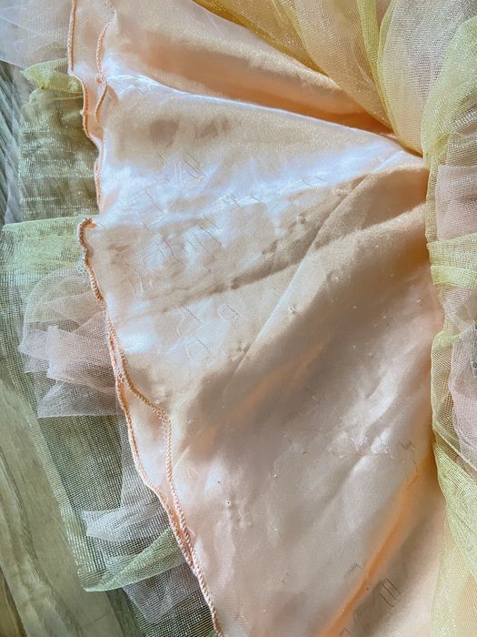 Сукня на свято для дівчинки 1,5 року