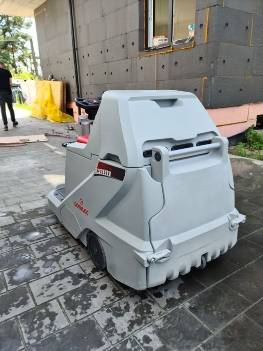 Comac CS60B Zamiatarka Bateryjna [ Tylko 144H ] Najem długoterminowy