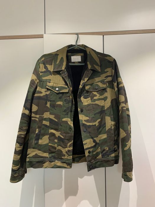 Куртка ZARA з підкладкою у кольорі Мілітарі