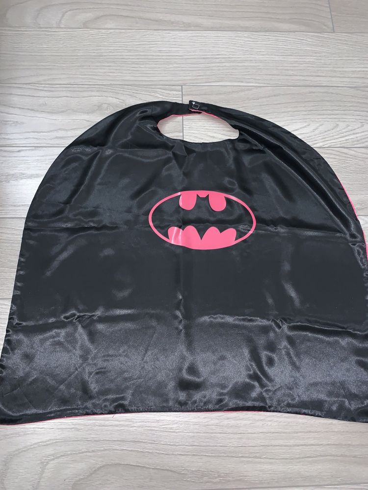 Strój kostium Batmanka + peleryna 98/104