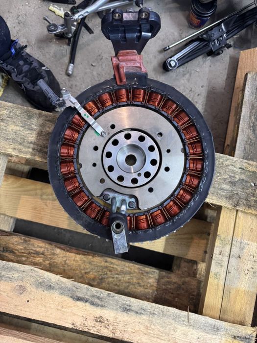 31491811 Стартер-генератор Volvo XC90, XC60 T8 2023 рік Plugin hybrid