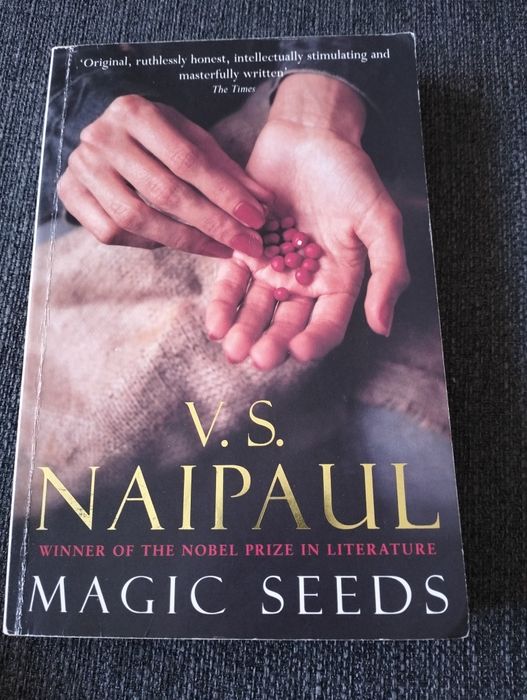 Livro Magic Seeds - V. S. Naipaul