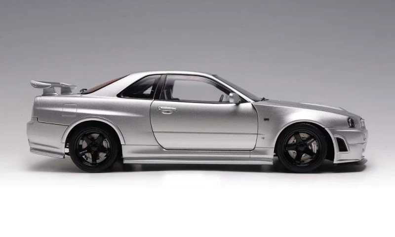 Nissan Skyline GT-R R34 Z-Tune -- 1:18  -- Motorhelix