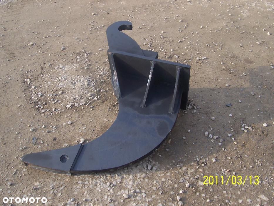 Zrywak typ Pazur  Zrywak może być do koparki jcb , komatsu , hiundai , volvo ,terax