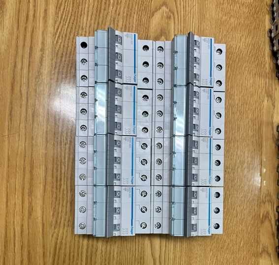 Disjuntores Quadro Elétrico