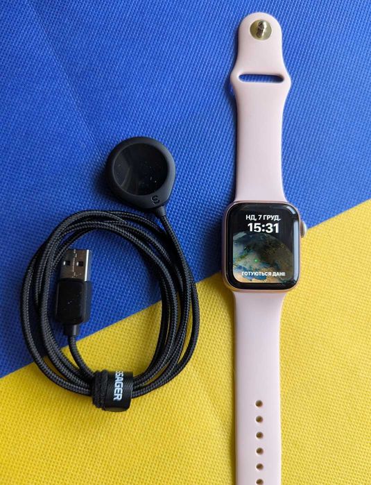 Все працює Apple Watch Series 5 40 Батарея 84%