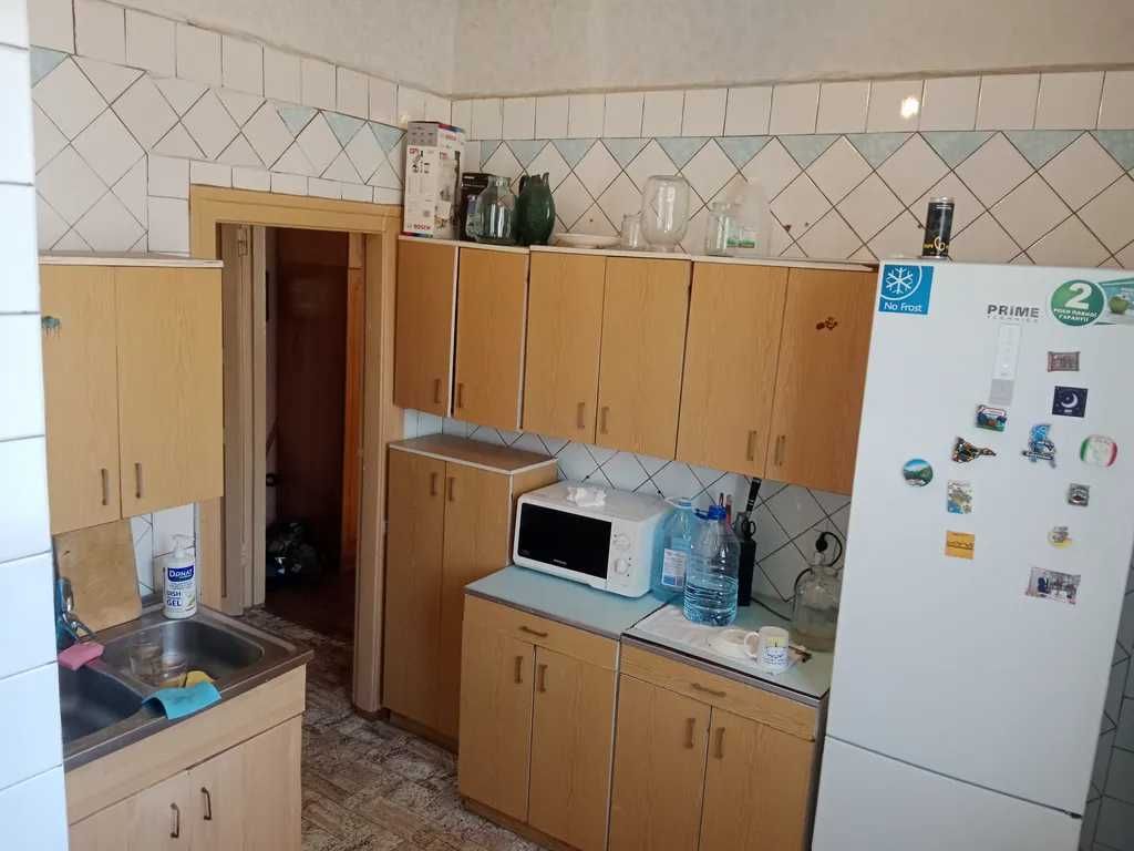 Продам 2к квартиру по вул. Січеславська Набережна (Центр)